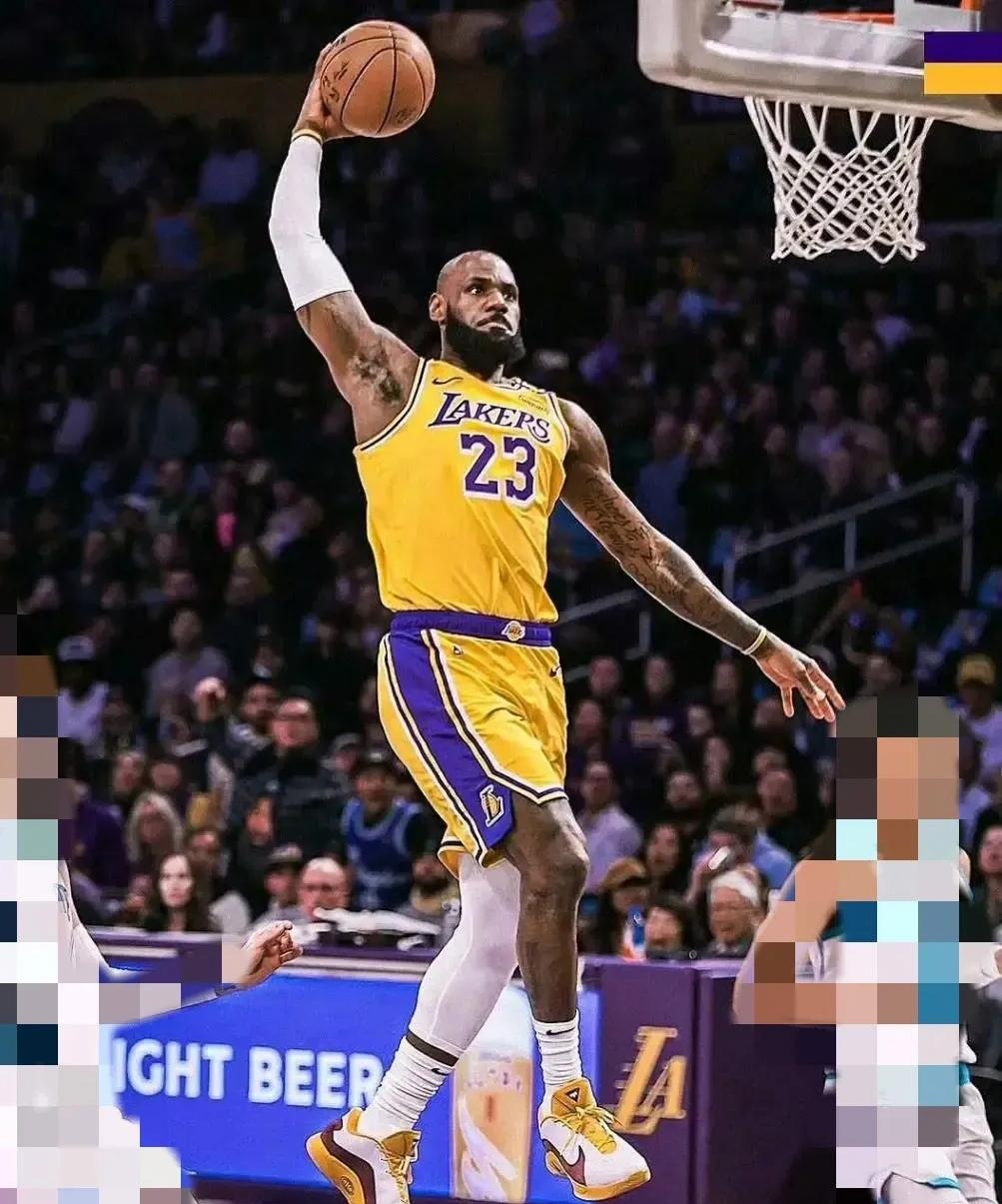 湖人完胜雷霆,詹姆斯统治全场 湖人完胜雷霆,詹姆斯统治全场